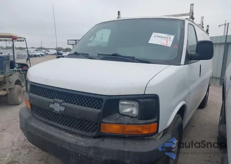 2016 Chevrolet Express 2500 Work Van z USA, uszkodzony, nr VIN 1GCWGAFF0G1277498